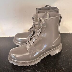 DKNY Tilly Combat Boots Size 7